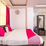 Collection O 4731 Hotel Surya Continental